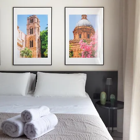 House Eleganza E Comfort A Due Passi Dal Centro Storico Konukevi Palermo