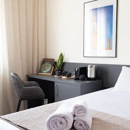 Konukevi House Eleganza E Comfort A Due Passi Dal Centro Storico 3*