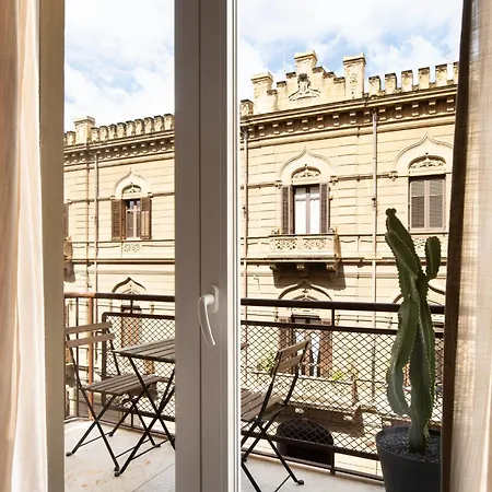 House Eleganza E Comfort A Due Passi Dal Centro Storico Palermo