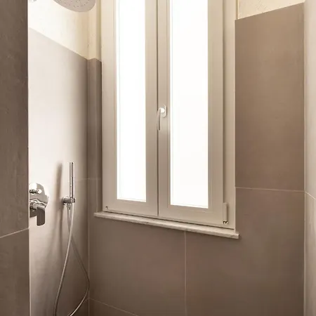 House Eleganza E Comfort A Due Passi Dal Centro Storico Konukevi 3*