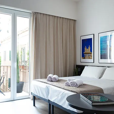 House - & Rooms, Centro Politeama 3*