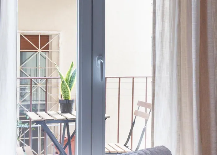 House - & Rooms, Centro Politeama 3*