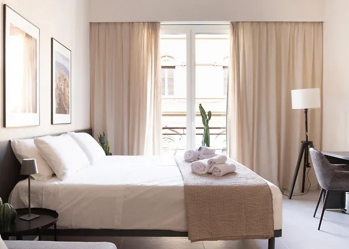 House - & Rooms, Centro Politeama